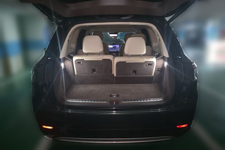 Used Hima AITO M9 2025 Pure Electric Ultra Version 100 kWh 6-Seater Model Trunk