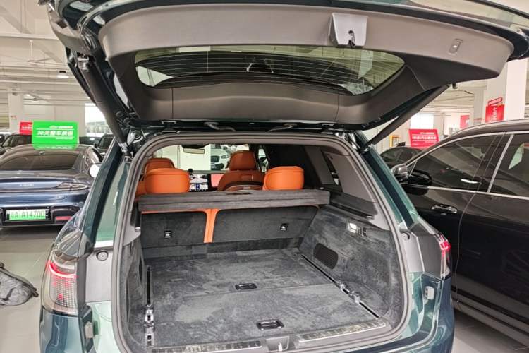 Used Hima AITO M9 2025 Extended-Range Ultra Version 52 kWh 5-Seater Edition Trunk