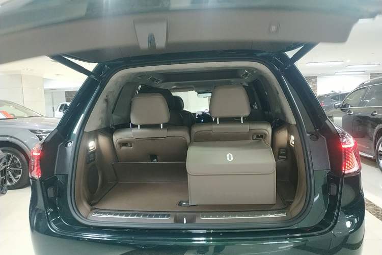 Used Hima AITO M9 2025 Extended-Range Max Version 52 kWh 6-Seater Edition Trunk