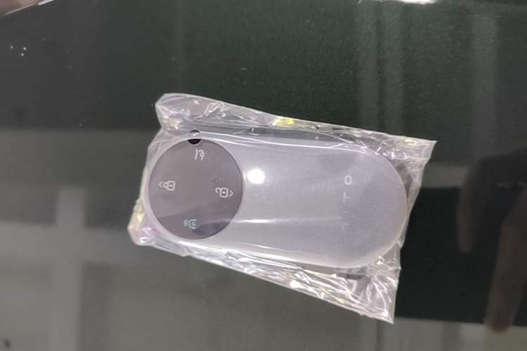 Used Hima AITO M9 2025 Pure Electric Ultra Version 100 kWh 6-Seater Model Vehicle Key