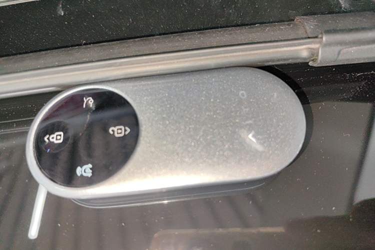 Used Hima AITO M9 2025 Extended-Range Max Version 52 kWh 6-Seater Edition Vehicle Key