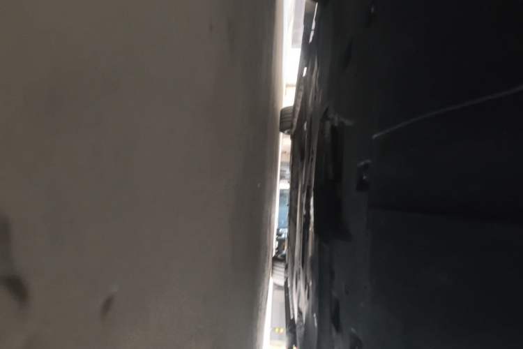Used Hima AITO M9 2025 Extended-Range Ultra Version 52 kWh 6-Seater Chassis Front