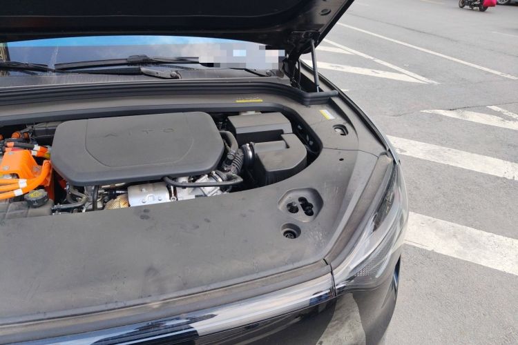 Used Hima AITO M9 2025 Extended-Range Ultra Version 52 kWh 5-Seater Edition Engine Bay Left