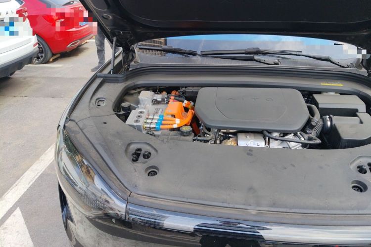 Used Hima AITO M9 2025 Extended-Range Ultra Version 52 kWh 5-Seater Edition Engine Bay Right