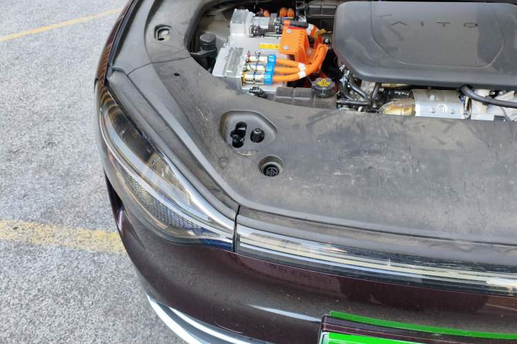 Used Hima AITO M9 2025 Extended-Range Ultra Version 52 kWh 6-Seater Engine Bay Right