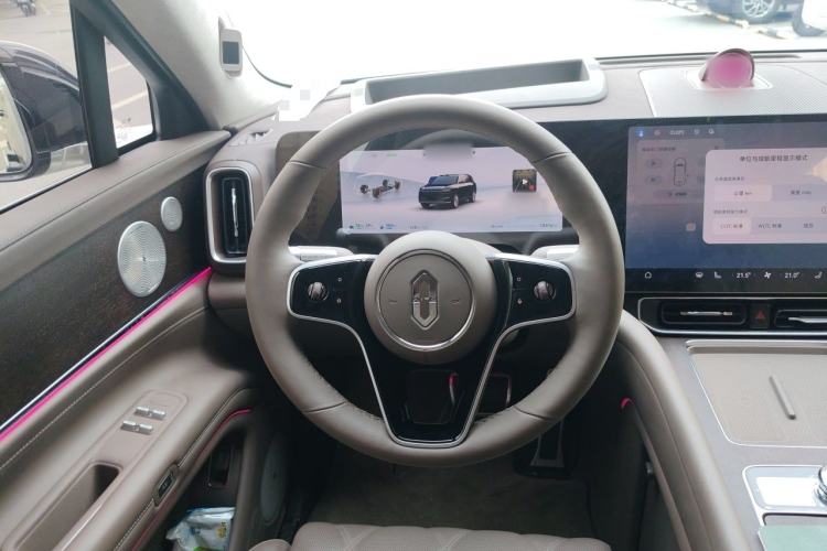 Used Hima AITO M9 2025 Extended-Range Ultra Version 52 kWh 5-Seater Edition Steering Wheel