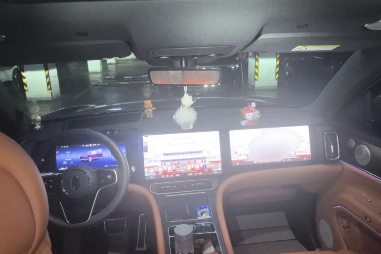 Used Hima AITO M9 2025 Model Range-Extended Ultra Edition 52kWh 6-seater (896-line LiDAR) Center Console