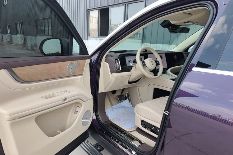 Used Hima AITO M9 2025 Extended-Range Ultra Version 52 kWh 6-Seater Driver Seat