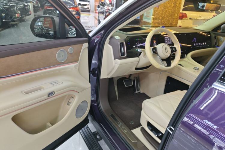 Used Hima AITO M9 2025 Extended-Range Ultra Version 52 kWh 5-Seater Edition Driver Seat