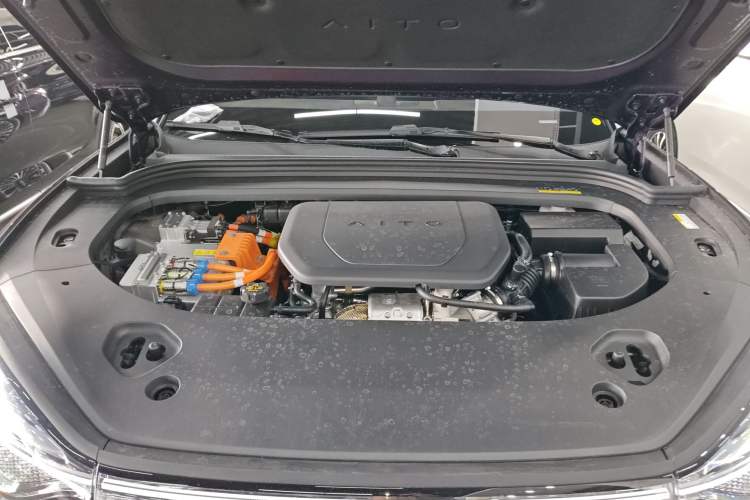 Used Hima AITO M9 2025 Extended-Range Ultra Version 52 kWh 5-Seater Edition Engine Bay
