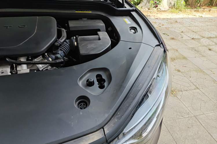 Used Hima AITO M9 2025 Extended-Range Ultra Version 52 kWh 6-Seater Engine Bay Left