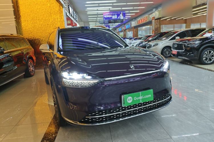 Used Hima AITO M9 2025 Extended-Range Ultra Version 52 kWh 5-Seater Edition Front Right 45 Deg