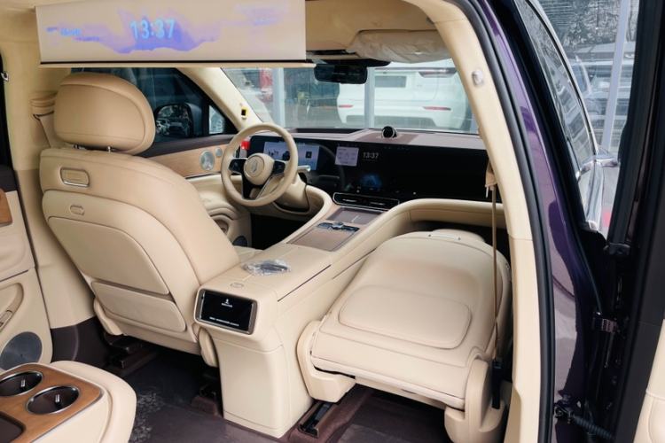 Used Hima AITO M9 2025 Extended-Range Ultra Version 52 kWh 5-Seater Edition Interior 11