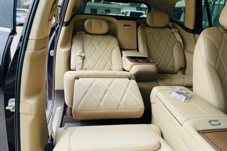 Used Hima AITO M9 2025 Extended-Range Ultra Version 52 kWh 5-Seater Edition Interior 5