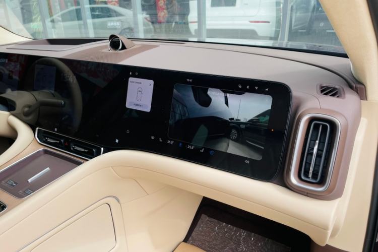 Used Hima AITO M9 2025 Extended-Range Ultra Version 52 kWh 5-Seater Edition Interior 7