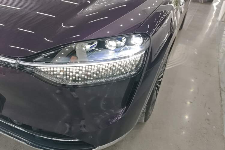 Used Hima AITO M9 2025 Extended-Range Ultra Version 52 kWh 5-Seater Edition Left Front Headlight