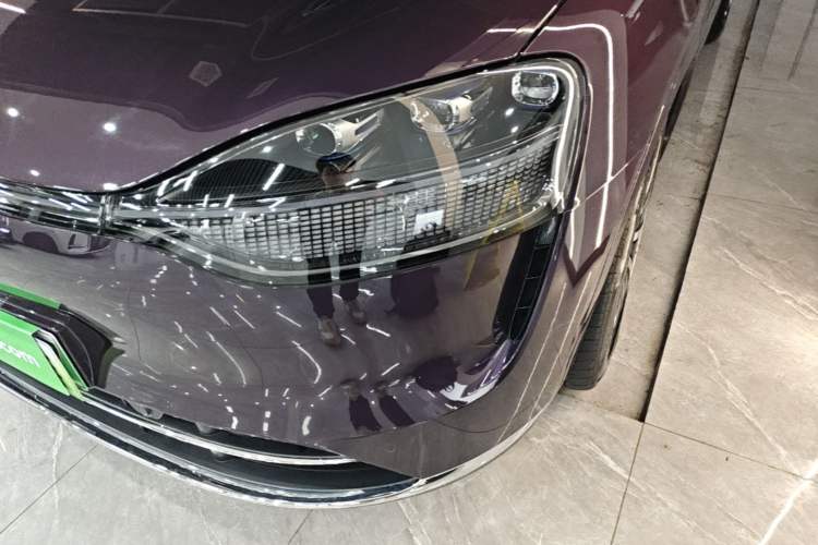 Used Hima AITO M9 2025 Extended-Range Ultra Version 52 kWh 5-Seater Edition Left Front Headlight