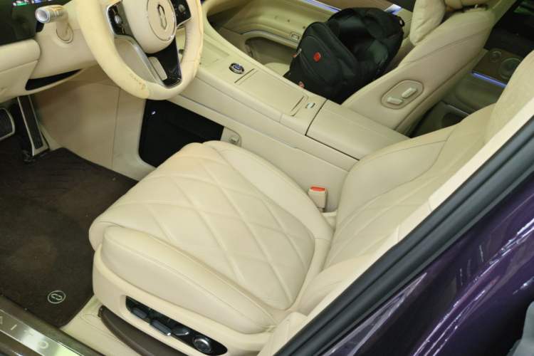 Used Hima AITO M9 2025 Extended-Range Ultra Version 52 kWh 5-Seater Edition Left Front Seat