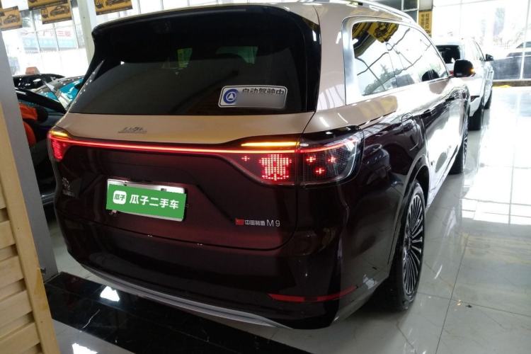Used Hima AITO M9 2025 Extended-Range Ultra Version 52 kWh 6-Seater Rear