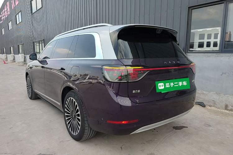 Used Hima AITO M9 2025 Extended-Range Ultra Version 52 kWh 6-Seater Rear Left 45 Deg