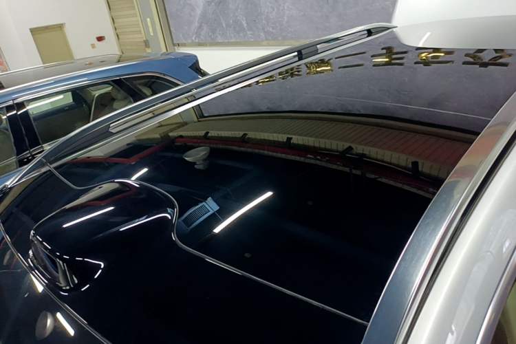 Used Hima AITO M9 2025 Extended-Range Ultra Version 52 kWh 5-Seater Edition Roof