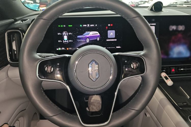 Used Hima AITO M9 2025 Extended-Range Ultra Version 52 kWh 5-Seater Edition Steering Wheel