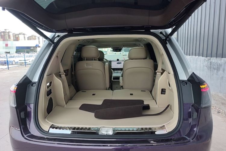 Used Hima AITO M9 2025 Extended-Range Ultra Version 52 kWh 6-Seater Trunk
