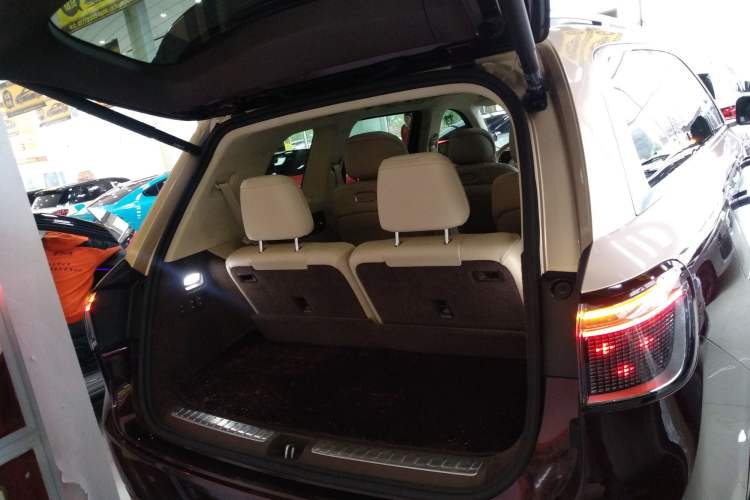 Used Hima AITO M9 2025 Extended-Range Ultra Version 52 kWh 6-Seater Trunk