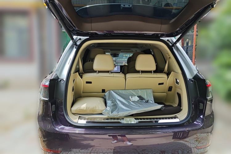 Used Hima AITO M9 2025 Extended-Range Ultra Version 52 kWh 6-Seater Trunk