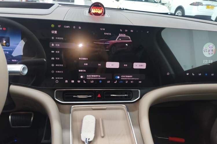 Used Hima AITO M9 2025 All-Electric Ultra Version 100 kWh 5-Seater Model Audio And AC Panel