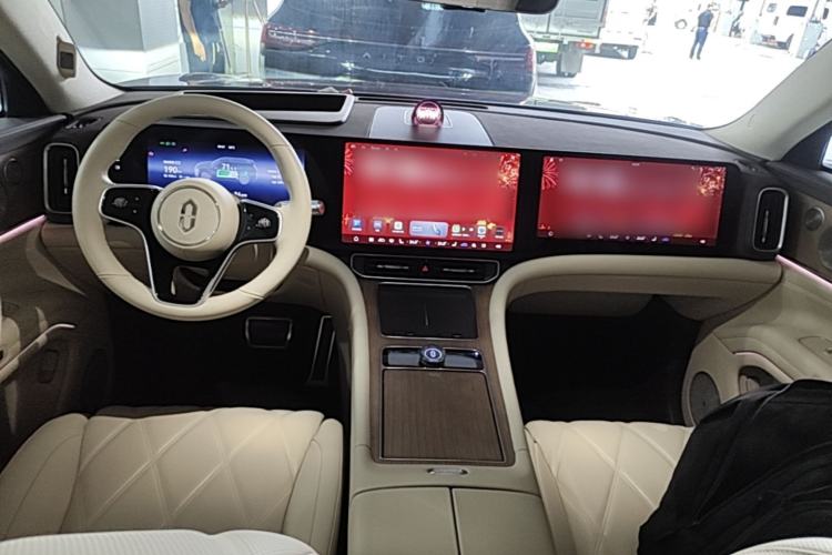 Used Hima AITO M9 2025 Extended-Range Ultra Version 52 kWh 6-Seater Center Console