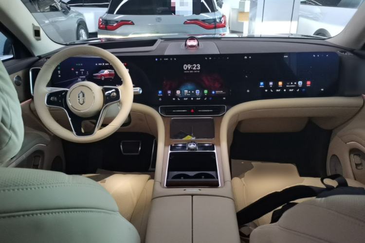 Used Hima AITO M9 2025 Extended-Range Ultra Version 52 kWh 6-Seater Center Console