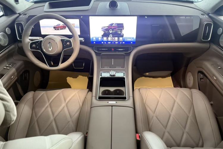Used Hima AITO M9 2025 Extended-Range Ultra Version 52 kWh 5-Seater Edition Center Console