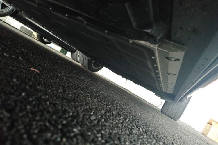 Used Hima AITO M9 2025 Extended-Range Ultra Version 52 kWh 6-Seater Chassis Front Left