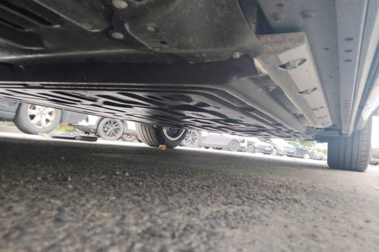 Used Hima AITO M9 2025 Extended-Range Ultra Version 52 kWh 6-Seater Chassis Front Left