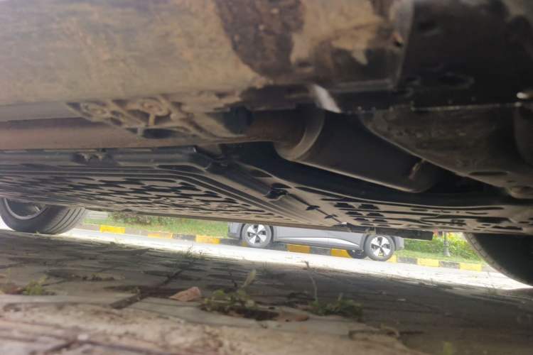 Used Hima AITO M9 2025 Extended-Range Ultra Version 52 kWh 6-Seater Chassis Front Right