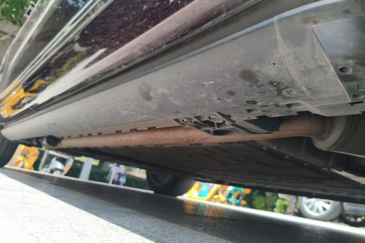 Used Hima AITO M9 2025 Extended-Range Ultra Version 52 kWh 6-Seater Chassis Front Right