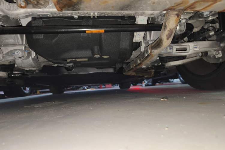 Used Hima AITO M9 2025 Extended-Range Ultra Version 52 kWh 6-Seater Chassis Rear