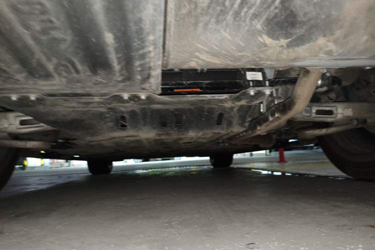 Used Hima AITO M9 2025 Extended-Range Max Version 52 kWh 5-Seater Edition Chassis Rear