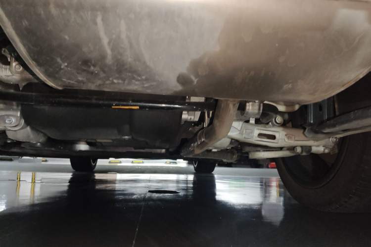 Used Hima AITO M9 2025 Extended-Range Ultra Version 52 kWh 6-Seater Chassis Rear