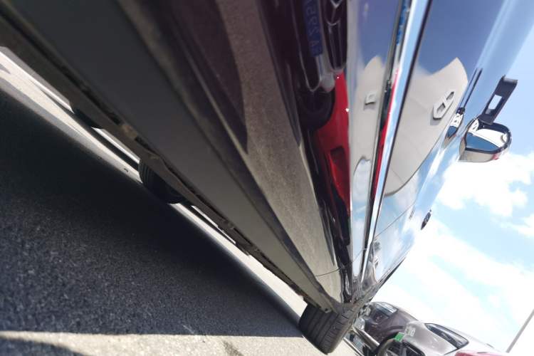 Used Hima AITO M9 2025 All-Electric Ultra Version 100 kWh 5-Seater Model Chassis Rear Right