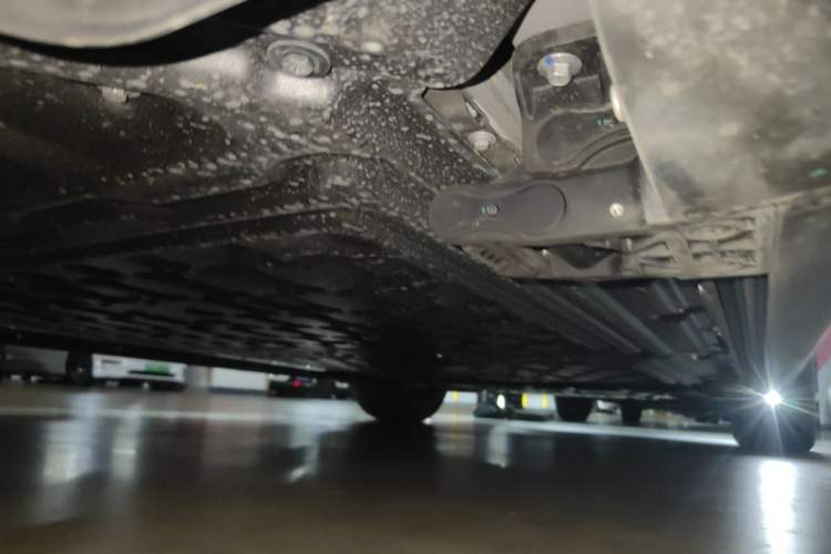 Used Hima AITO M9 2025 All-Electric Ultra Version 100 kWh 5-Seater Model Chassis Rear Right