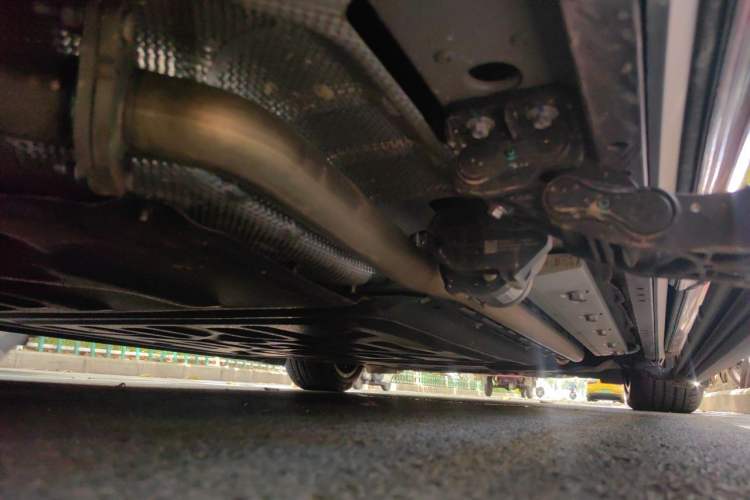 Used Hima AITO M9 2025 Extended-Range Ultra Version 52 kWh 6-Seater Chassis Rear Right