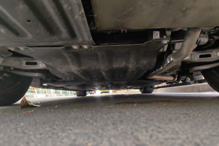 Used Hima AITO M9 2025 Extended-Range Ultra Version 52 kWh 6-Seater Chassis Rear