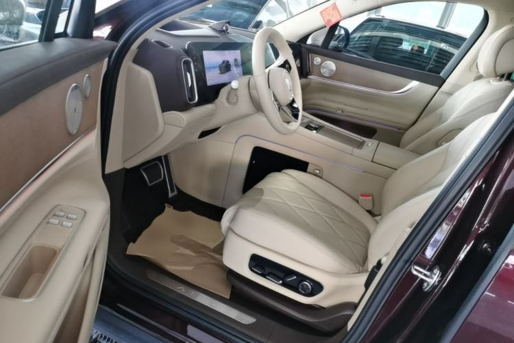 Used Hima AITO M9 2025 Extended-Range Ultra Version 52 kWh 6-Seater Driver Seat