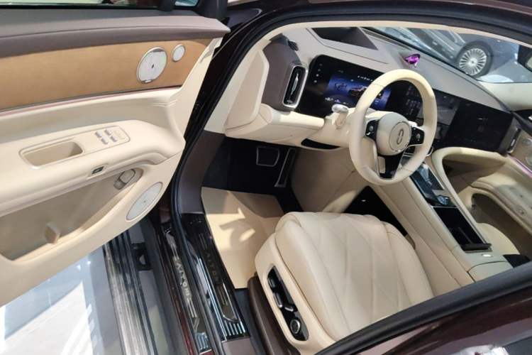 Used Hima AITO M9 2025 Extended-Range Ultra Version 52 kWh 5-Seater Edition Driver Seat