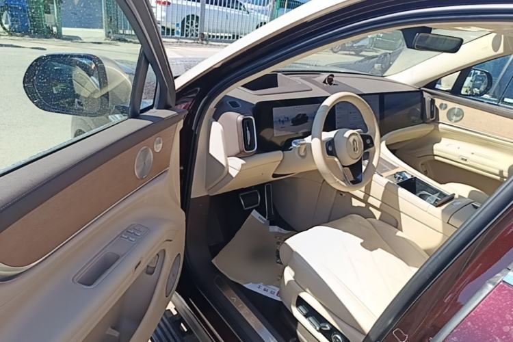 Used Hima AITO M9 2025 Extended-Range Ultra Version 52 kWh 6-Seater Driver Seat