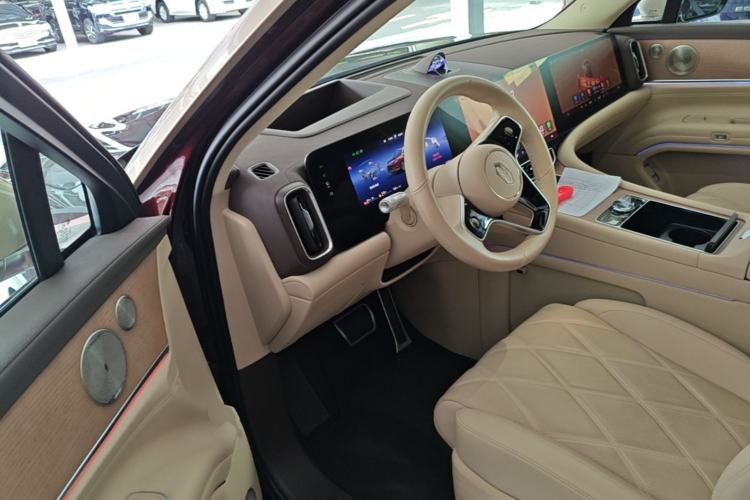 Used Hima AITO M9 2025 Extended-Range Ultra Version 52 kWh 6-Seater Driver Seat