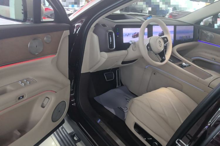 Used Hima AITO M9 2025 Extended-Range Ultra Version 52 kWh 6-Seater Driver Seat
