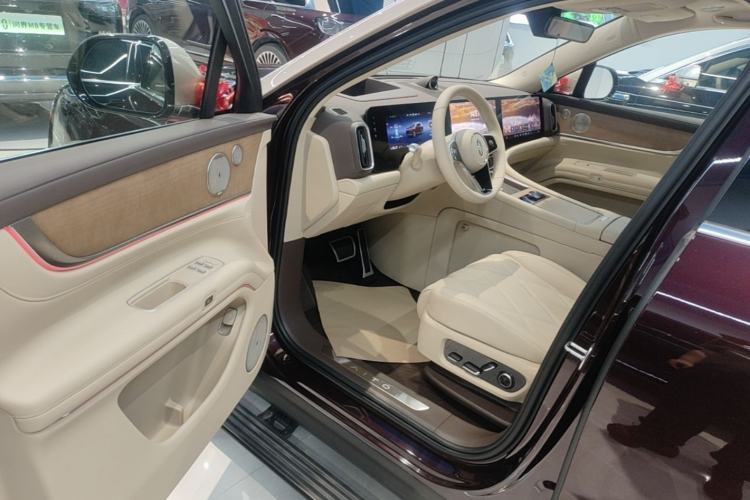Used Hima AITO M9 2025 Extended-Range Ultra Version 52 kWh 6-Seater Driver Seat